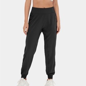 HALARA Joggers, Brand New